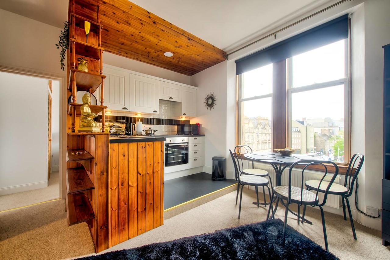 Guestready - Apartment In The Historic Grassmarket For 2 Guests Единбург Екстериор снимка